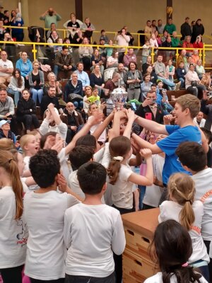 Meldung: Martinuscup: Klasse 4d verteidigt Titel