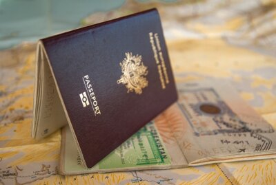 Meldung: Wichtige Neuerung ab dem 1. Mai 2025 – neue Vorgaben für Passbilder bei Personalausweisen und Reisepässen