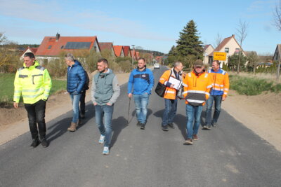 Foto zu Meldung: Straße der Einheit in Gielow nach Modernisierung offiziell fertiggestellt