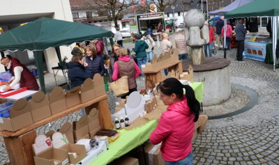 „Frühlingserwachen“ - Der Bauernmarkt in Fürstenstein startete in die neue Saison