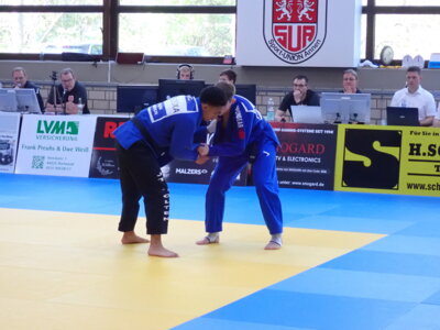 Lieferte wie sein Bruder Janson für das JTH Oberhausen ab: Jason Wong am Kampftag gegen die SU Witten-Annen. Die übrigen Holtener Kämpfer blieben sieglos. (Foto: Judo-Team Holten) (Bild vergrößern)
