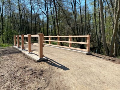 Freie Fahrt auf dem Radweg Specker Forst (Bild vergrößern)