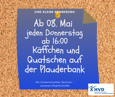 Plauderbank und Begegnung am Humanistischen Zentrum (Bild vergr&ouml;&szlig;ern)