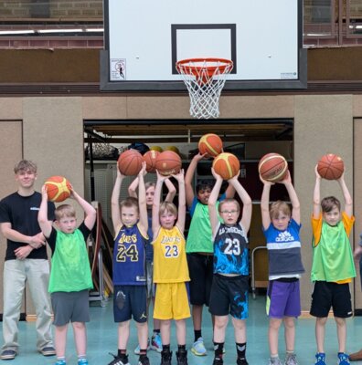 Meldung: Höhenverstellbare Körbe für die Mini-Basketballer