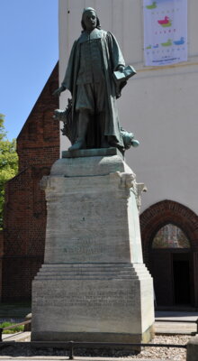 10.05.25 Pó starem serbskem měsće ducy pórajśo se do Lubina/In einer alten slawischen Stadt unterwegs - auf nach Lübben/Lubin (Bild vergr&ouml;&szlig;ern)