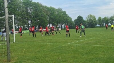 Reserve unterliegt dem TSV Kunnersdorf 2:3 (Bild vergrößern)