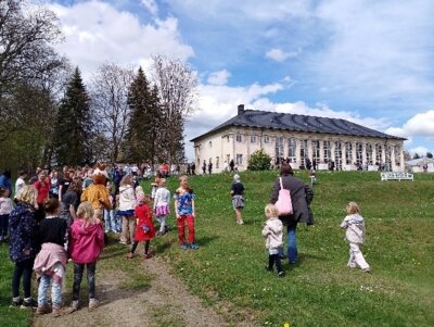 Rückblick Osterspaziergang im Schlosspark Ebersdorf (Bild vergrößern)