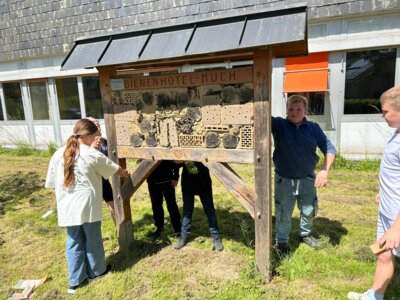 Kooperation mit dem Imkerverein Much-Marienfeld (Bild vergrößern)