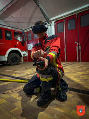 Virtuelles Strahlrohrtraining - Innovative Ausbildung für die Brandbekämpfung (Bild vergrößern)