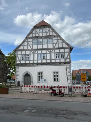 Erneute Bauarbeiten am Grebensteiner Rathaus (Bild vergrößern)