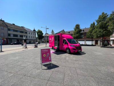 Telekom-Infomobil/Foto: HEKO Bürgerservice GmbH und Co. KG (Bild vergrößern)