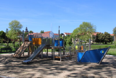 Neuer Spielplatz im Stadtpark Malchin freigegeben