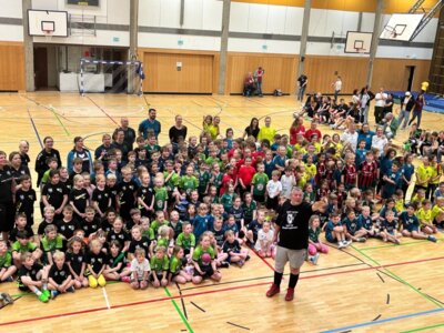 260 Kinder beim Kreis-Mini-Spielfest in Goslar