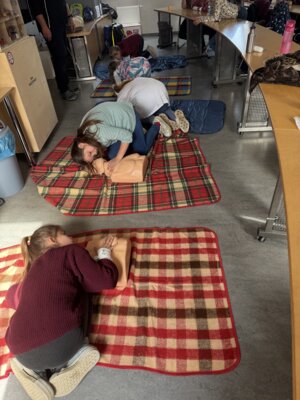 Foto zur Meldung: 1. Hilfe Kurs der 4. Klassen