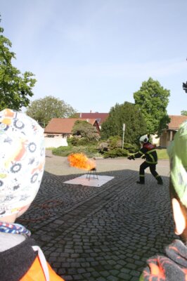 Meldung: Vorschüler der Kita Gänseblümchen zu Besuch bei der Feuerwehr Brockwitz