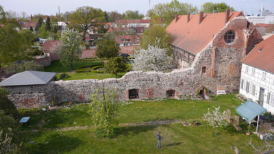 Vorschaubild zur Meldung: Kulturstammtisch am 22. Mai im Klostergarten des Kultur|Kloster|Kyritz