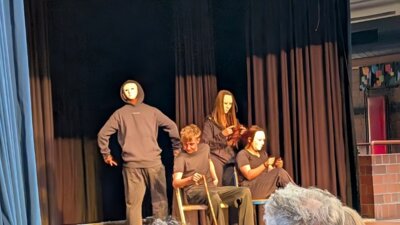 Masken_Auftritt