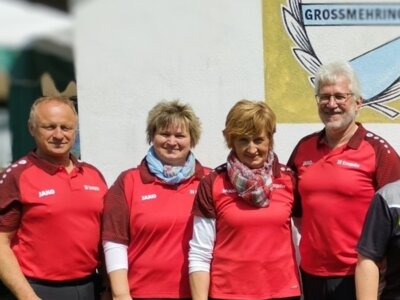 Von links: Freddy Plachta, Erika Schwenderling, Edith und Edmund Tullius (Bild vergrößern)