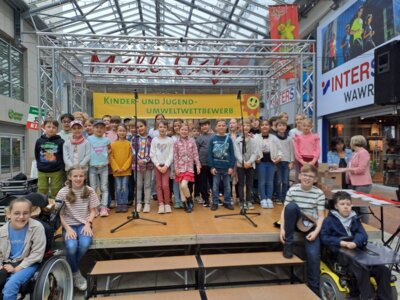 Musikalische Begleitung der Preisverleihung durch den Integrativen Chor der Bauhausschule