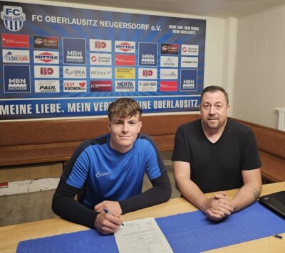 📝 Pressemitteilung / Vertrag für U19-Torwart LENNART (Bild vergr&ouml;&szlig;ern)