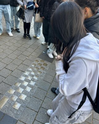Stolpersteinwanderung 25 (Bild vergr&ouml;&szlig;ern)