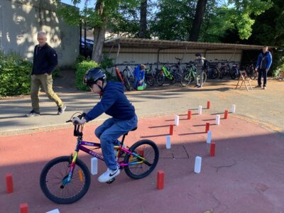 Meldung: Herausforderndes Radfahrtraining des ADAC an der Grundschule Asemissen
