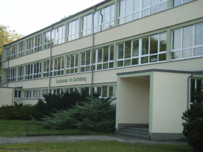 Kindertagsfest am 2. Juni auf dem Schulhof der Grundschule Am Dachsberg! (Bild vergrößern)