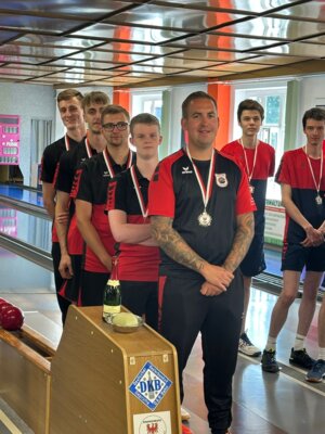Lok Männer überraschen mit 2. Platz beim Landespokalfinale