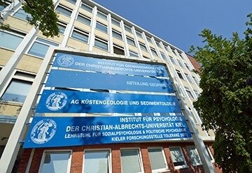 Unterstützung bei Forschungsprojekt zu Einsamkeit (Bild vergrößern)