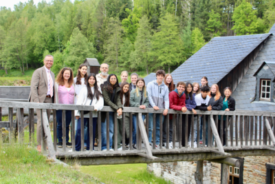 Schüler zu Besuch im Siebenschlehener Pochwerk (Bild vergrößern)