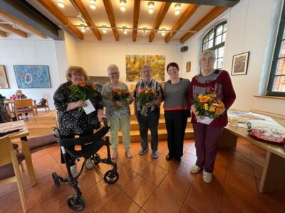 v. l.: Rita Hartmann, Jutta Neißer, Michael Pschichholz, Luise Rüger (Leiterin Seniorentreff), Marianne Männchen