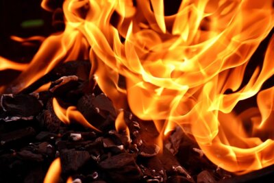 Grill- und Pfandbonaktionen zugunsten der Jugendfeuerwehr Mandelbachtal