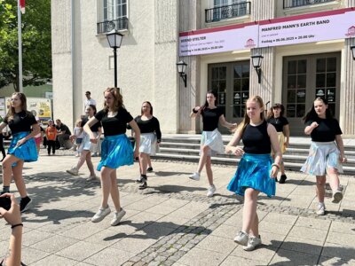 Tanzauftritte gab es unter anderem von den Streetdancern des SOS Kinderdorf Prignitz I Foto: Martin Ferch (Bild vergrößern)