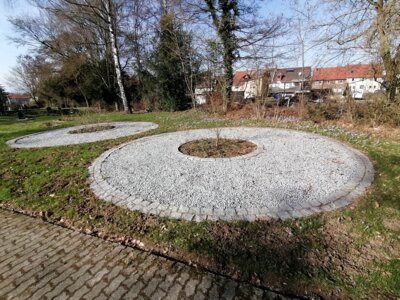 Meldung: Urnenrondelle auf dem Neuen Friedhof in Immenhausen