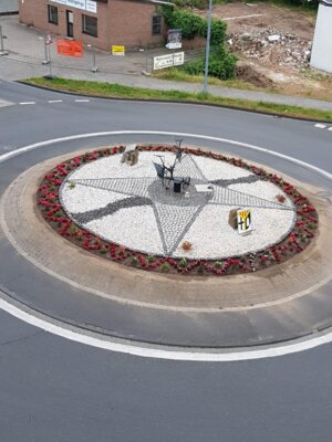 Keine Blumen im Kreisel ????