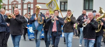 Erfolgreicher Auftakt der „Original Suhltalmusikanten“ im Jahr 2025