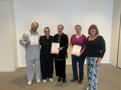 Abschluss des Leistungskurses Qi Gong der in Berlin (Bild vergr&ouml;&szlig;ern)