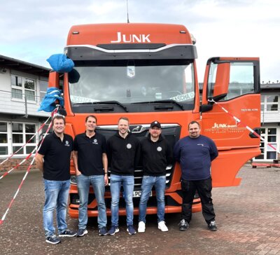 Gunnar Scheele, Matthias Schattauer, Hendrik Behrens, Hauke Köhnke (Mitglieder "Round Table Elmshorn) und Sascha Scalisi (von links)