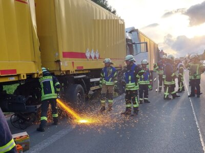 Meldung: Auffahrunfall mit zwei LKW