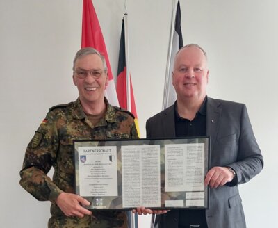Stadt Battenberg (Eder) unterzeichnet Partnerschaftsvereinbarung mit der Bundeswehr
