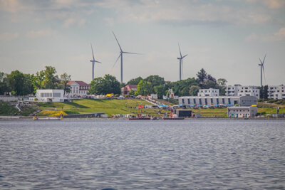 Großräschen vom See aus fotografiert (Bild vergrößern)