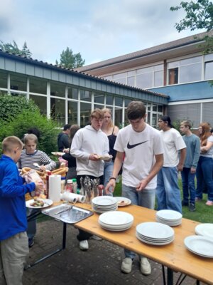Grillen der SV als Dank für ein großes Engagement im Schuljahr 2024/2025!