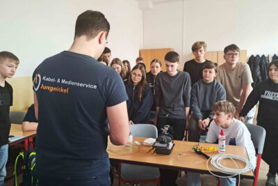 Pilotprojekt „EduConnect ERZ“ in der Oberschule Bergstadt Schneeberg FOTO: Oberschule Bergstadt Schneeberg (Bild vergrößern)