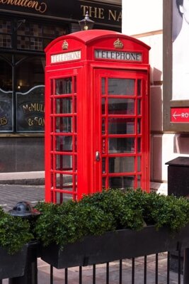 https://pixabay.com/de/photos/london-rot-rote-telefonzelle-1747925/