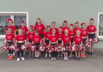 Auftritt der Little Sparkles zum Rosenfest 2025