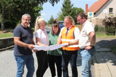 Foto zu Meldung: Neue Gehwege in Vitzenburg dank Förderung