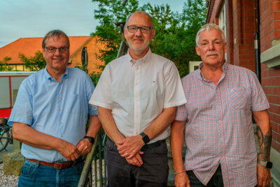 Bürgermeister Detlef Kaatz (von links) mit Jens Drake und Thomas Klusmann. Foto: Frank Schildener
