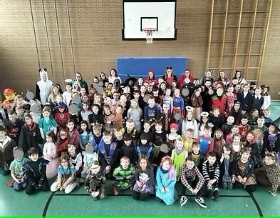 Fasching an der Esterauschule (Bild vergr&ouml;&szlig;ern)