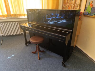 Ein neues Klavier von der Bechstein-Stiftung! (Bild vergrößern)
