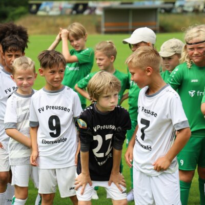 F-Junioren vom FV Preussen Eberswalde gewinnen Kreismeisterschaft (Bild vergrößern)
